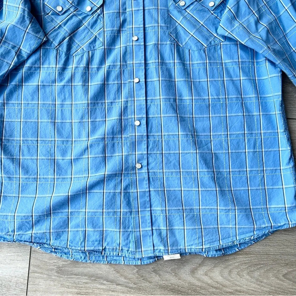 MWG  Blue Plaid Western Button Down Shirt - Picture 6 of 13